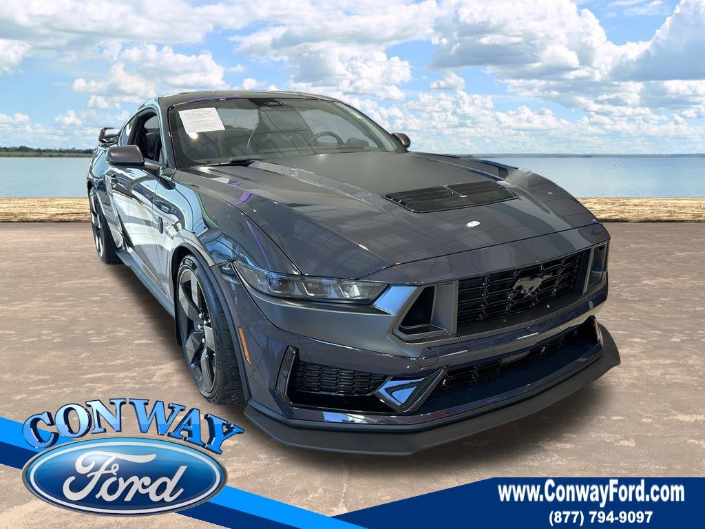 2025 Ford Mustang Dark Horse