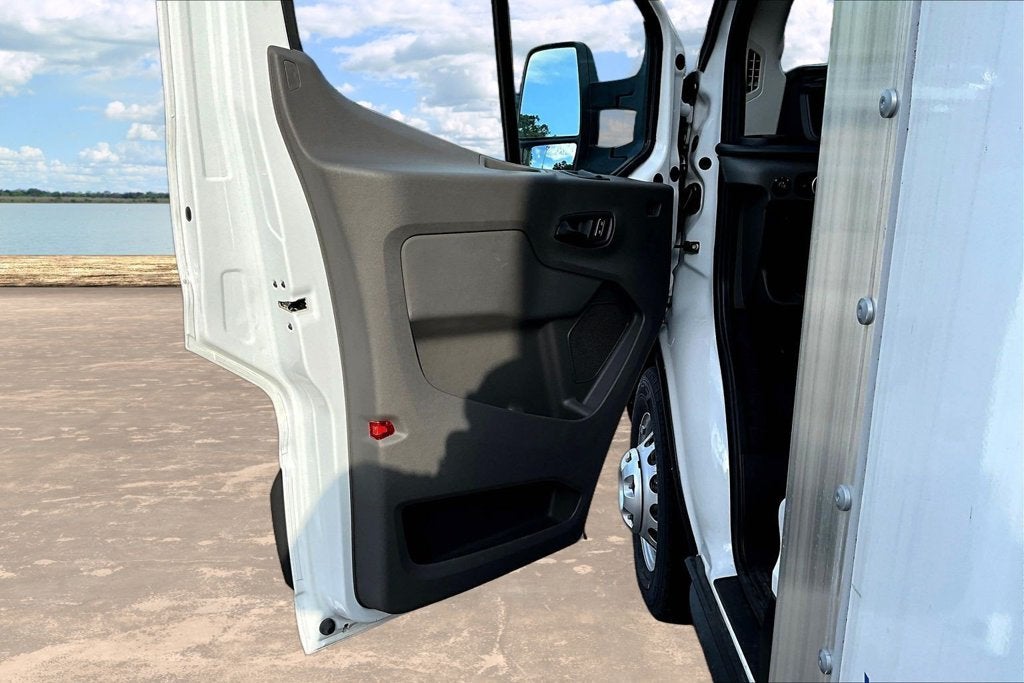 2025 Ford Transit Cutaway Base