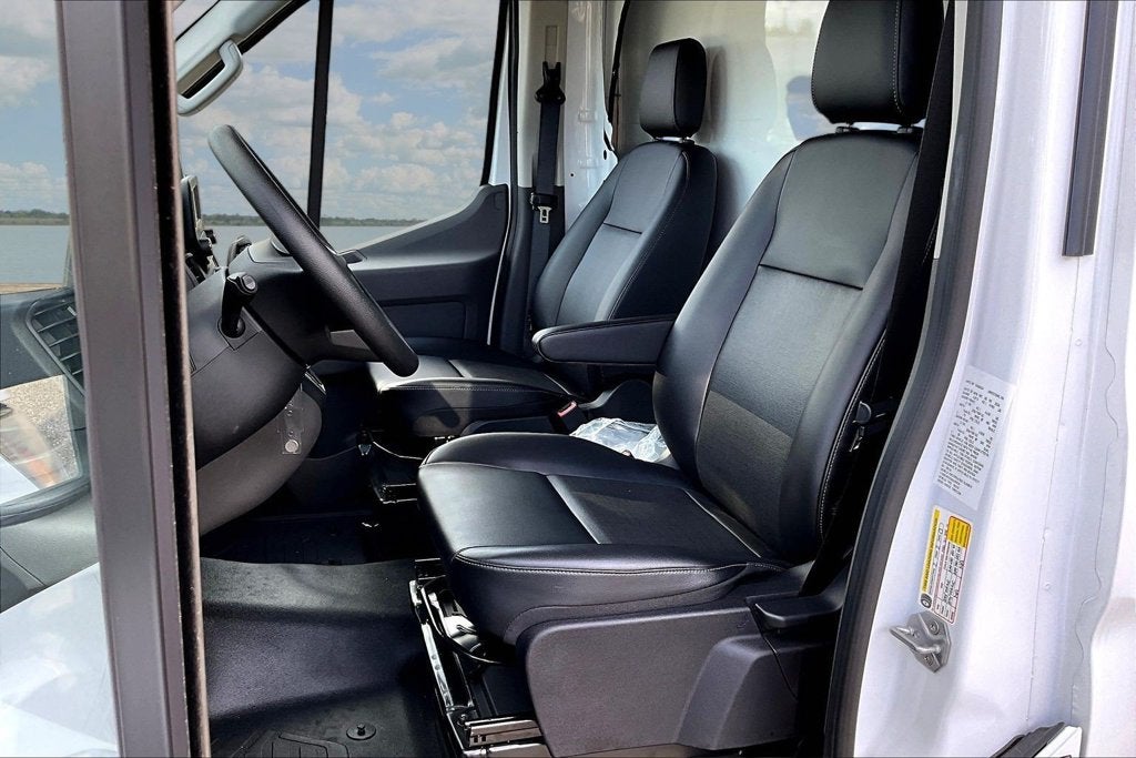 2025 Ford Transit Cutaway Base