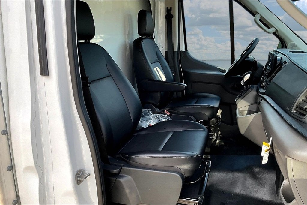 2025 Ford Transit Cutaway Base
