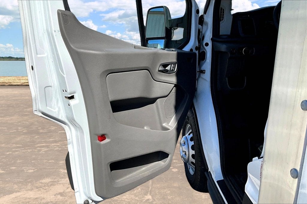 2025 Ford Transit Cutaway Base
