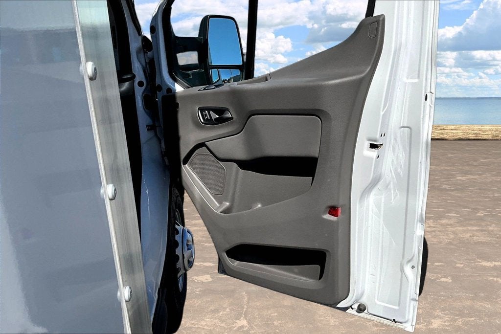 2025 Ford Transit Cutaway Base