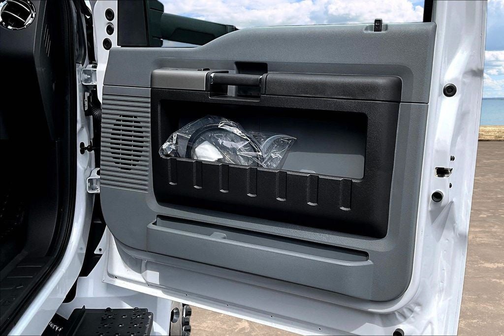 2027 Ford F-650SD Base