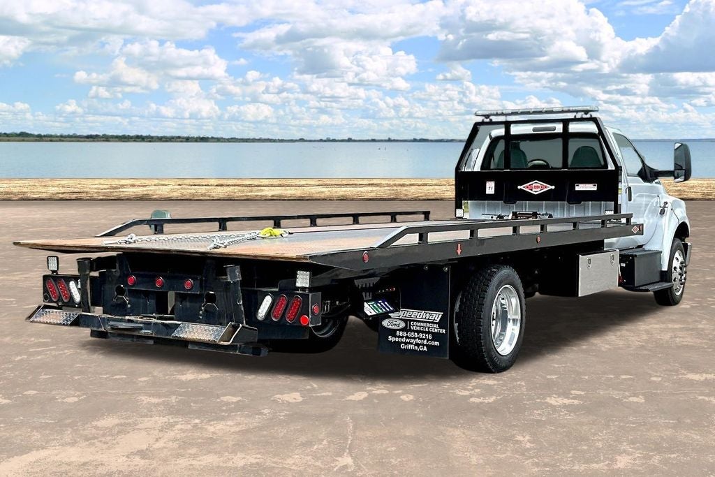 2027 Ford F-650SD Base