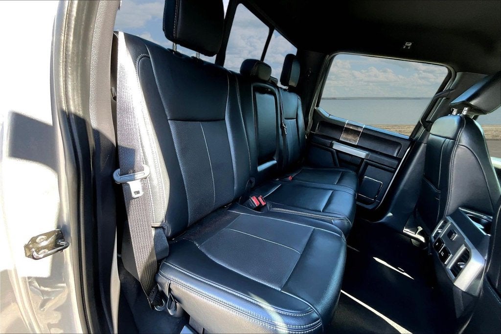 2022 Ford Super Duty F-250 SRW LARIAT