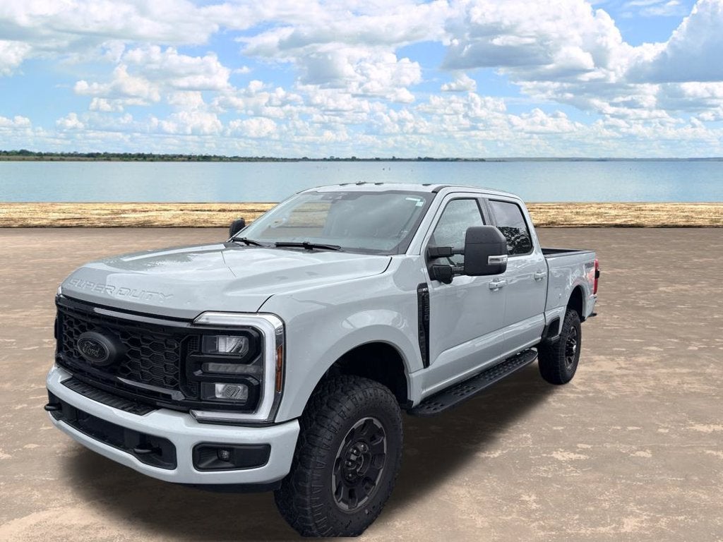 2025 Ford Super Duty F-350 SRW XLT