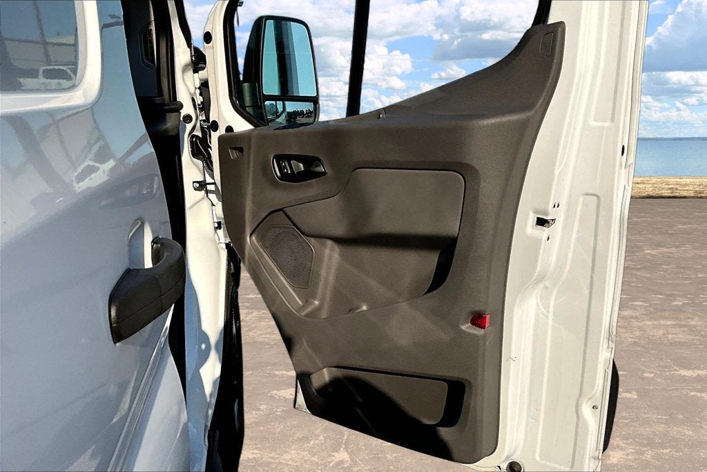 2026 Ford Transit Cargo Van Base