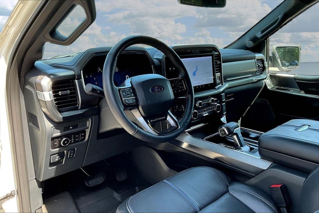 2025 Ford F-150 Platinum