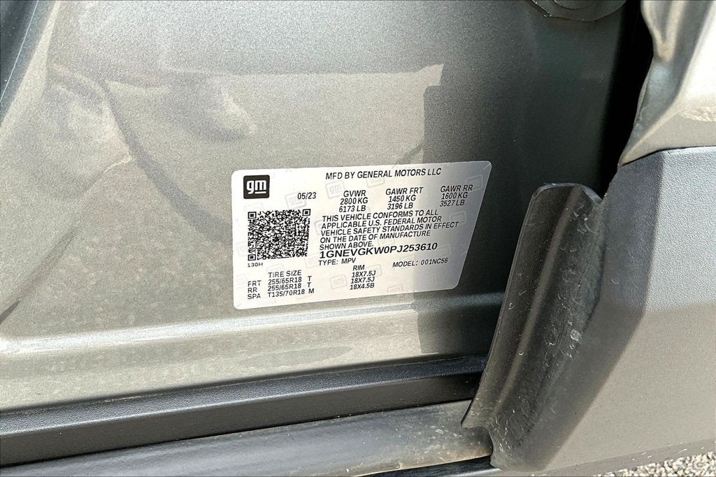 2023 Chevrolet Traverse LT Cloth