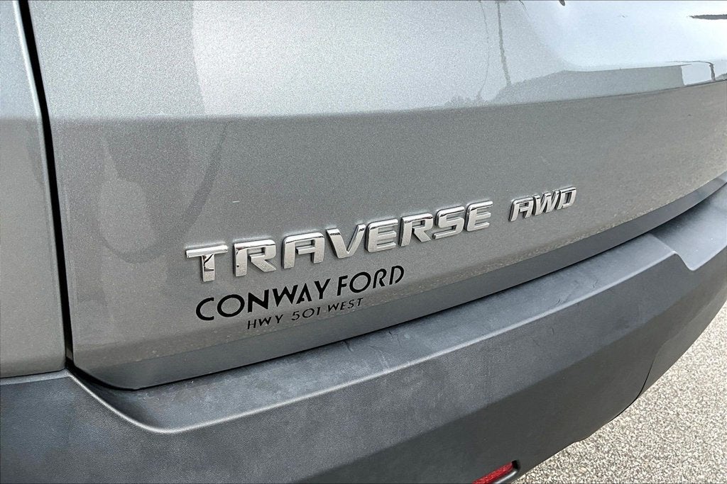 2023 Chevrolet Traverse LT Cloth