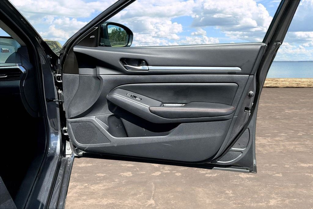 2026 Nissan Altima SR