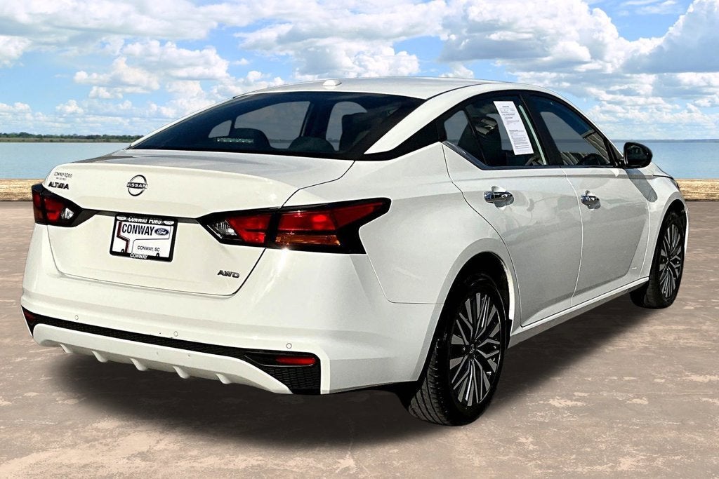 2025 Nissan Altima SV