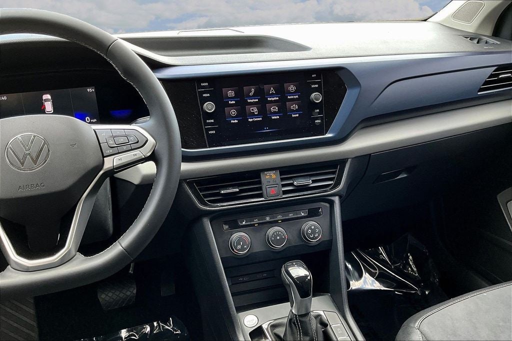 2022 Volkswagen Taos SE