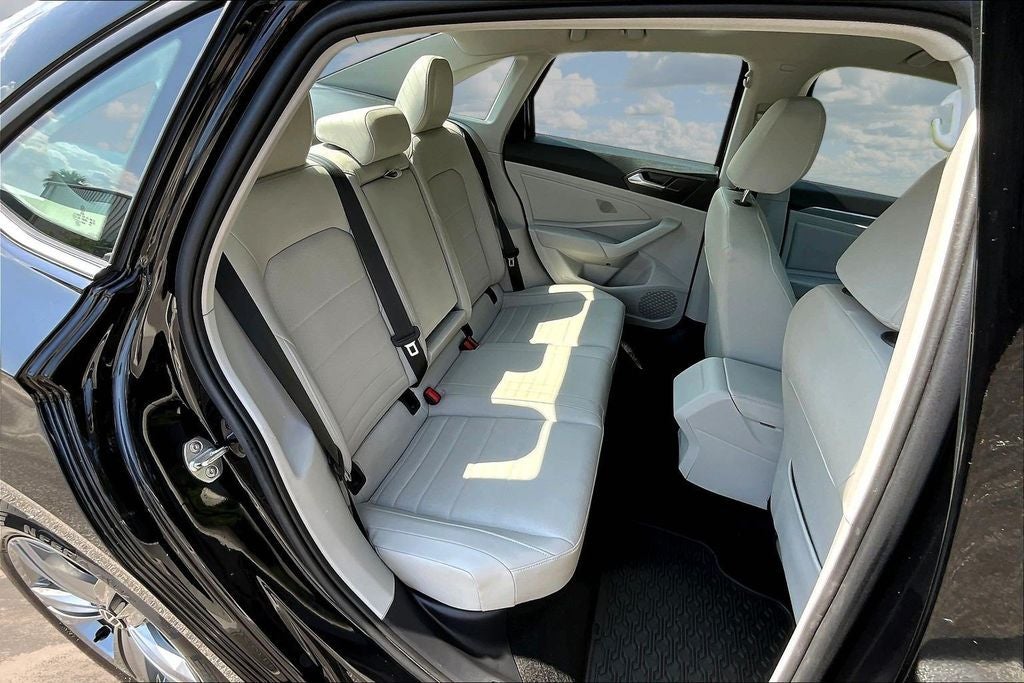 2023 Volkswagen Jetta SE