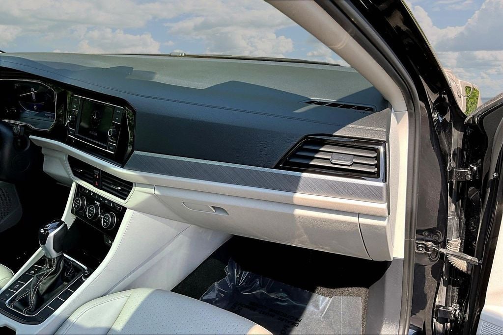 2023 Volkswagen Jetta SE