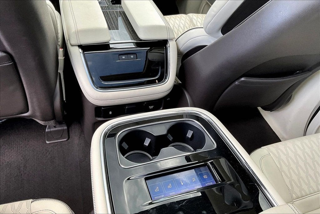 2023 Lincoln Navigator Black Label