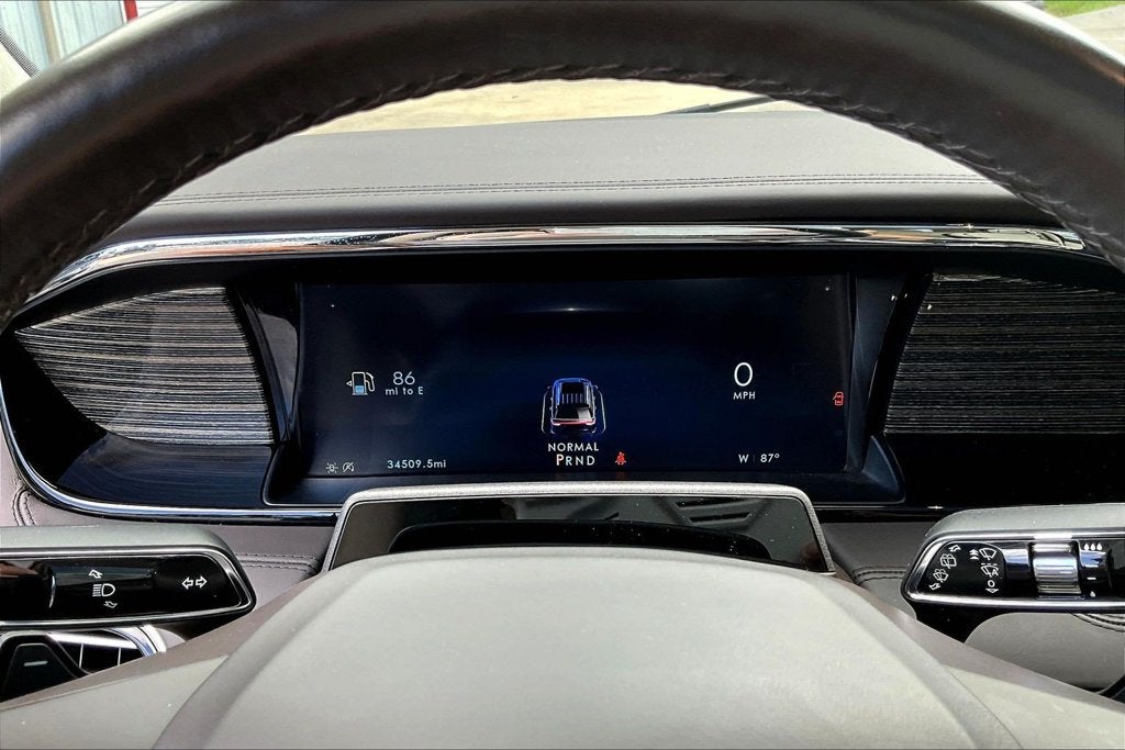 2023 Lincoln Navigator Black Label