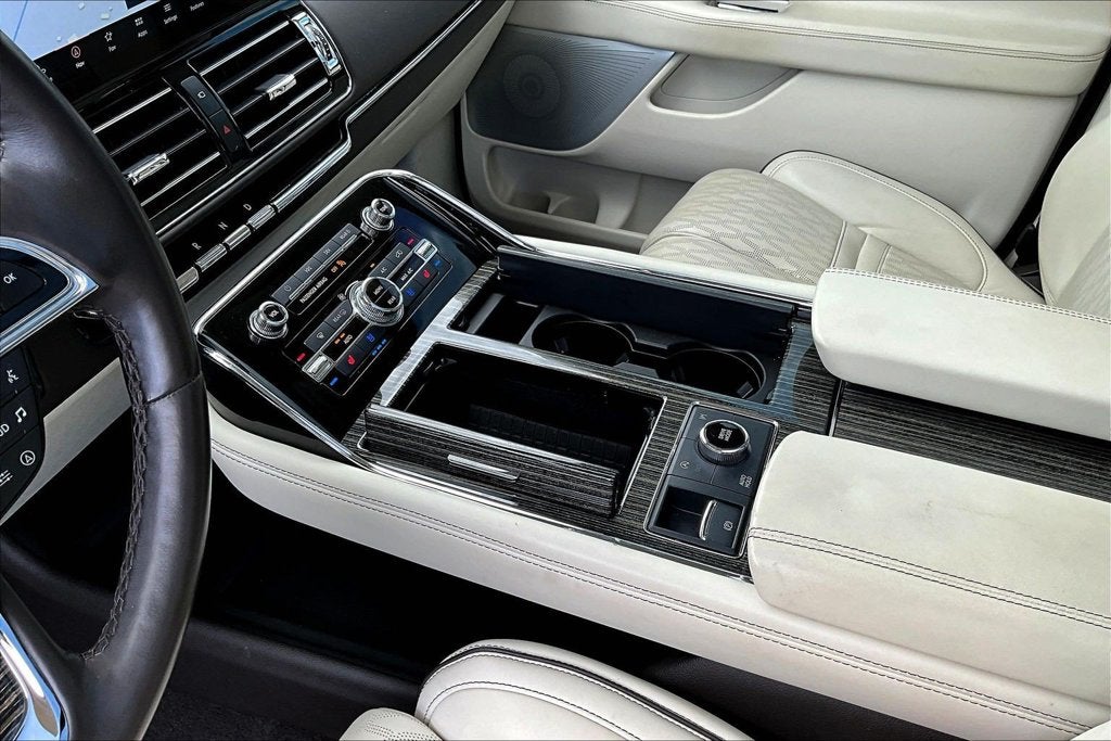 2023 Lincoln Navigator Black Label