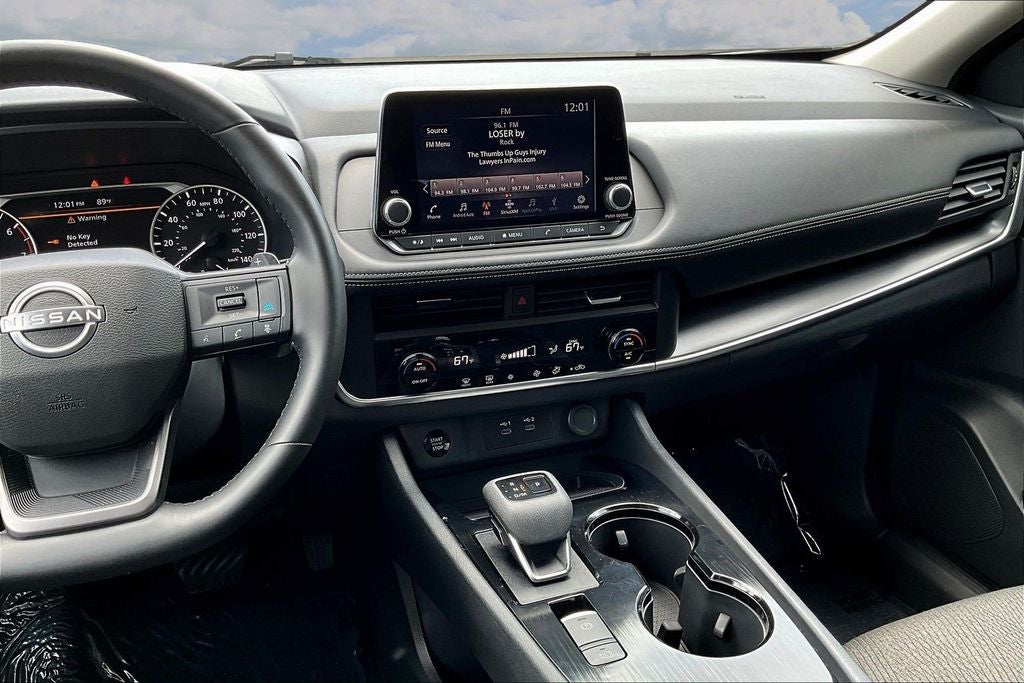 2025 Nissan Rogue SV
