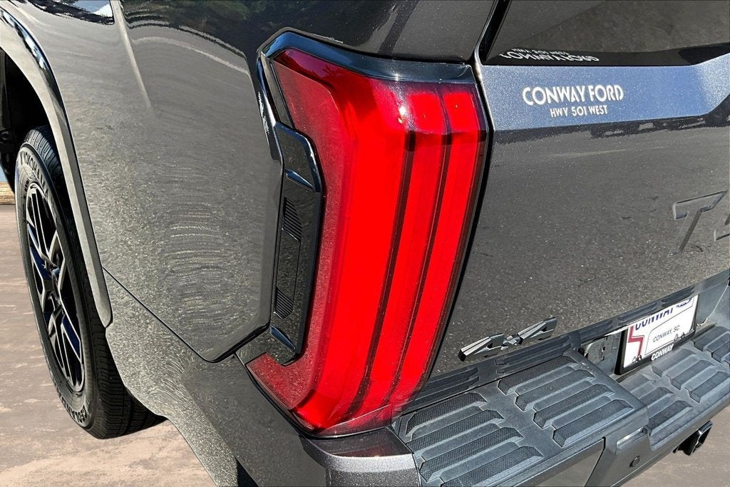 2023 Toyota Tundra 4WD SR5