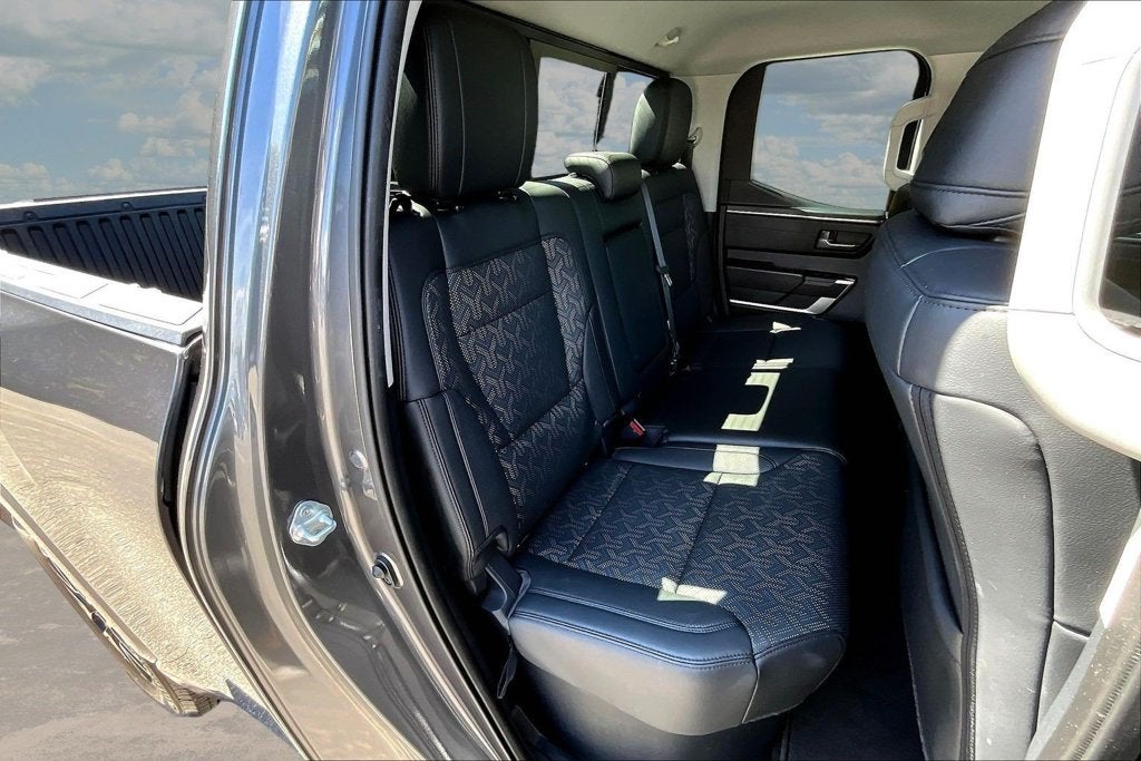 2023 Toyota Tundra 4WD SR5
