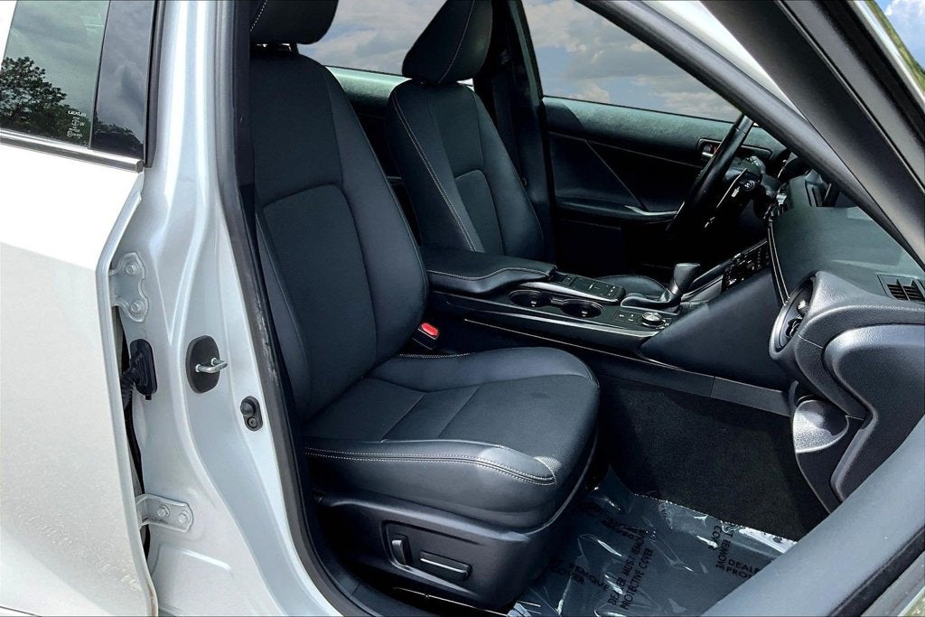 2023 Lexus IS IS 300