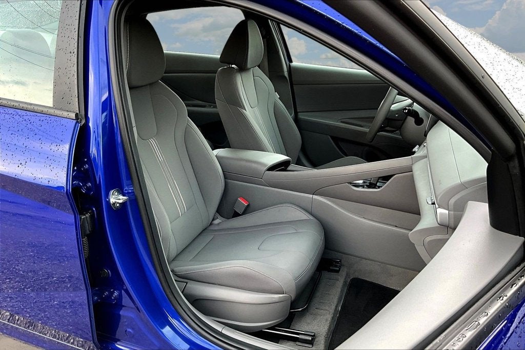 2024 Hyundai Elantra Hybrid Blue
