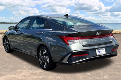 2025 Hyundai Elantra Limited