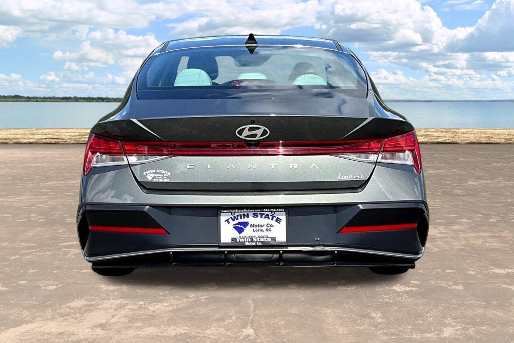 2025 Hyundai Elantra Limited