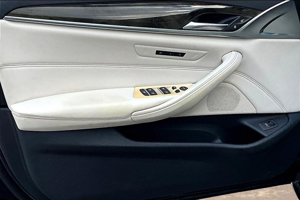 2019 BMW 5 Series 540i xDrive