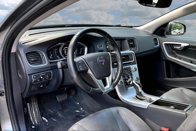 2017 Volvo V60 Premier