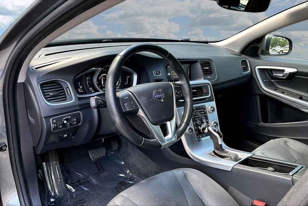 2017 Volvo V60 Premier