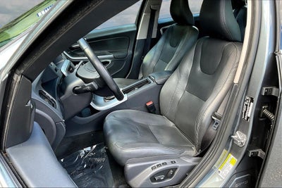2017 Volvo V60 Premier