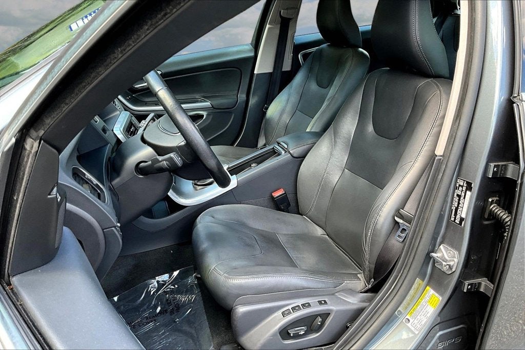 2017 Volvo V60 Premier