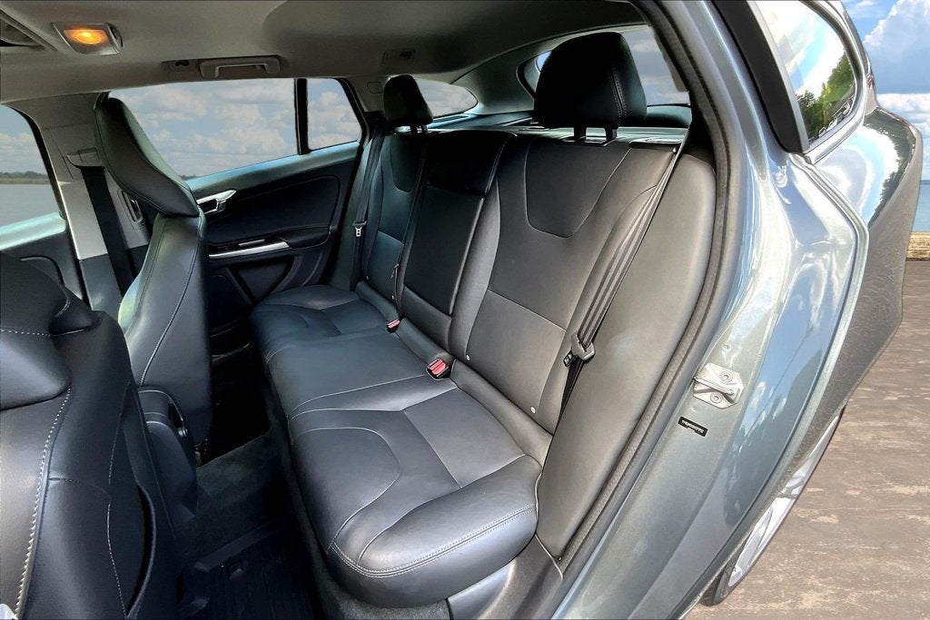 2017 Volvo V60 Premier