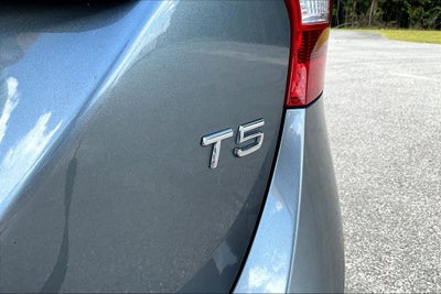 2017 Volvo V60 Premier