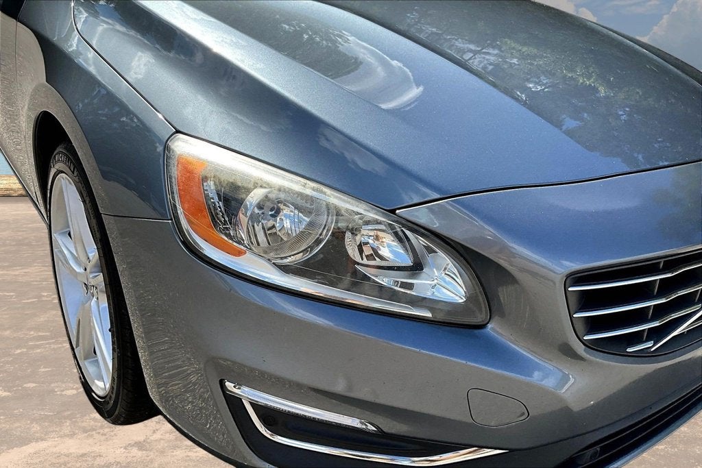 2017 Volvo V60 Premier