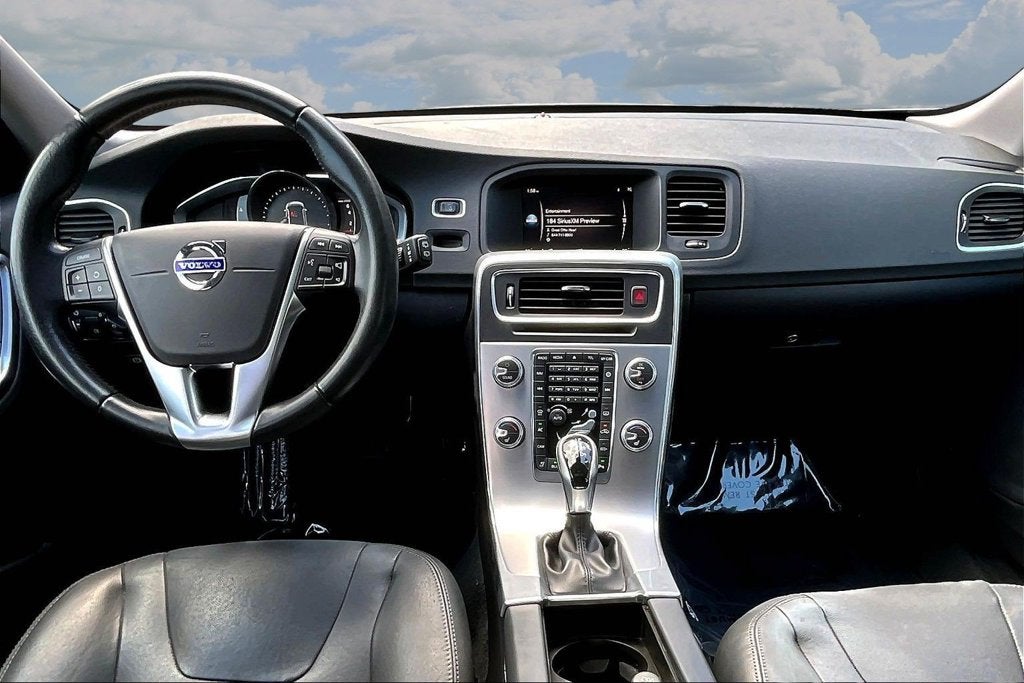 2017 Volvo V60 Premier