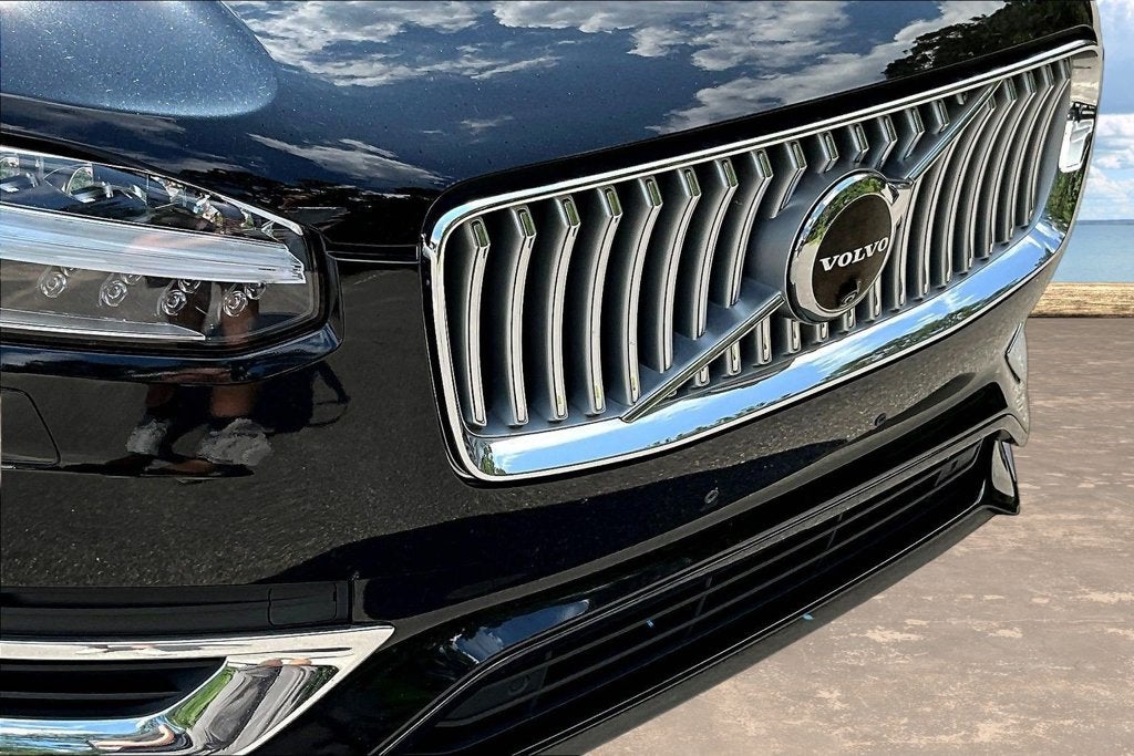 2024 Volvo XC90 Ultimate Bright Theme