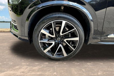 2024 Volvo XC90 Ultimate Bright Theme