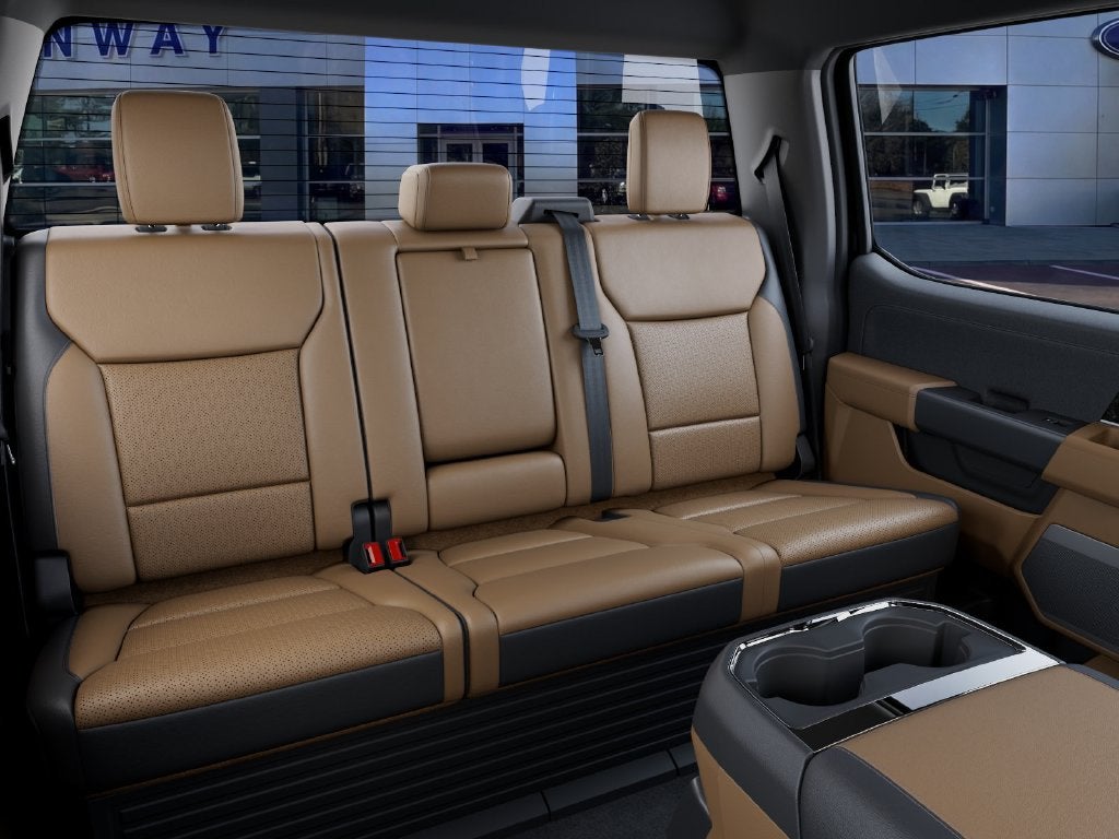 2027 Ford F-350SD Lariat